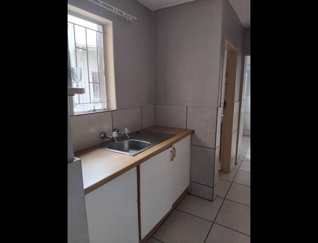 2 BEDROOM PROPERTY TO RENT IN BULT WEST